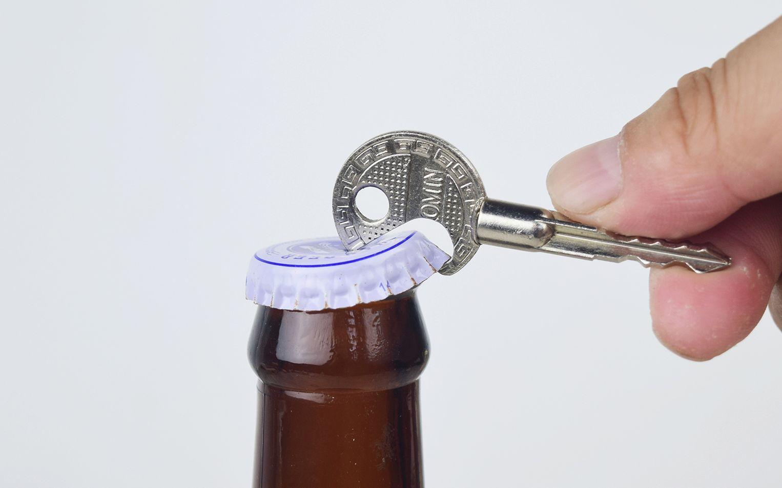 用钥匙自制便携啤酒开瓶器创意diy实用汽水开口起子