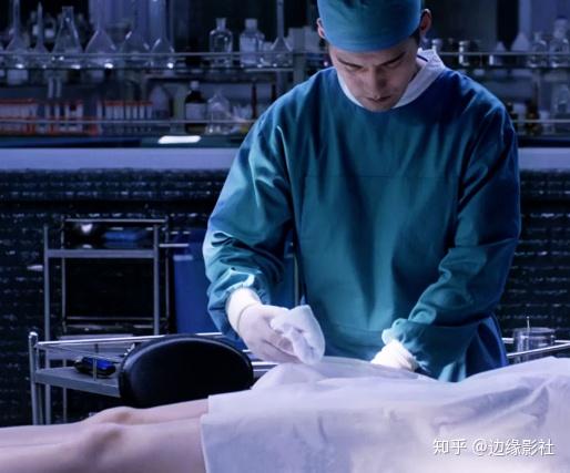 《秦明·生死语者》改编自秦明的第一部作品《尸语者》引人期待,电影