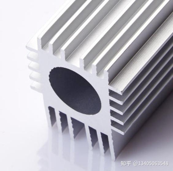 铝型材挤压模具设计及原理 v2-debdcf2077309b036a1c542560728248_r.jpg