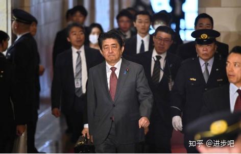 日本首相安倍因病辞职 他生的溃疡性结肠炎是什么病 知乎