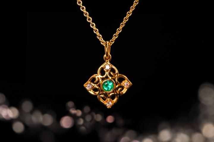 送女朋友项链哪个品牌比较好