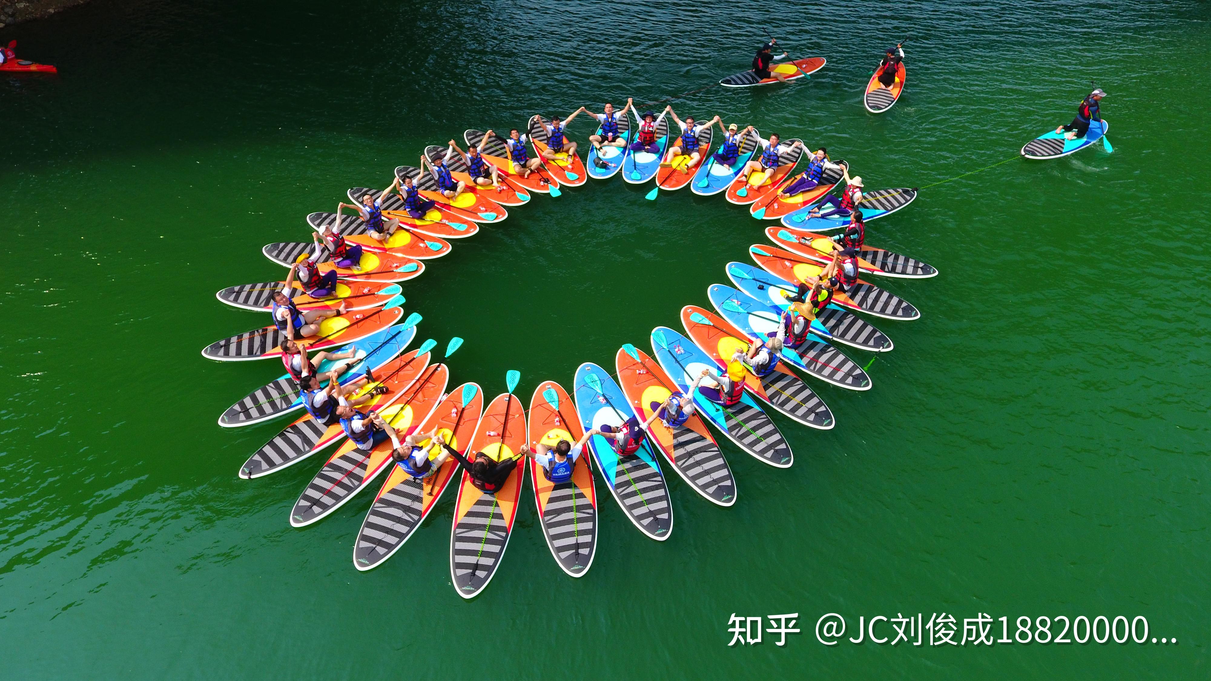 水上瑜伽放慢你的生活节奏提供朴实无华的休闲方式