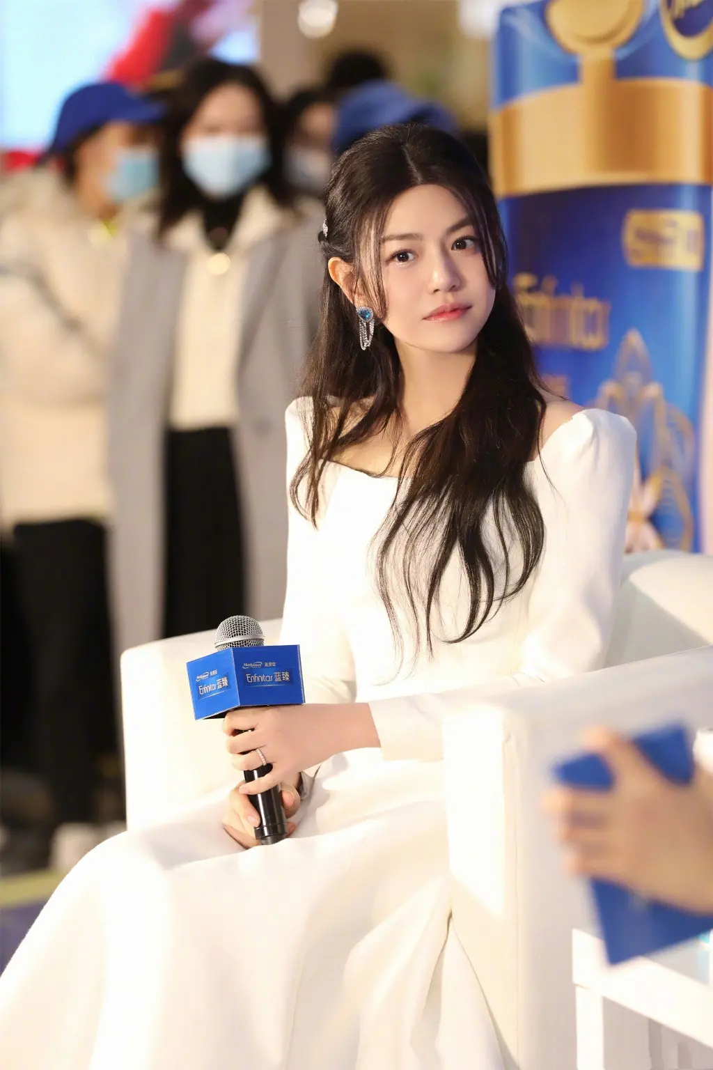 如何评价陈妍希的美? - 知乎