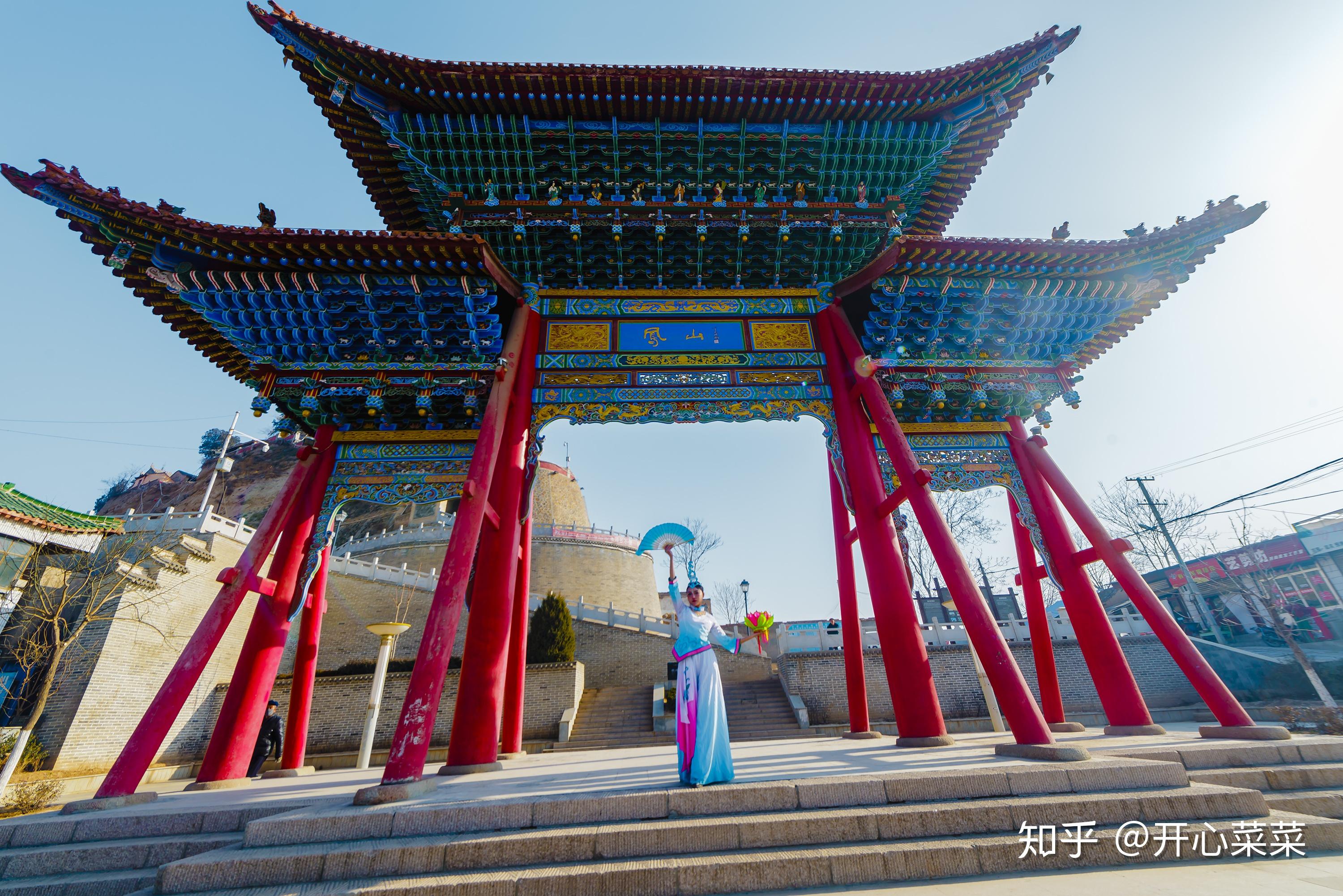 古代这地方为了祭祀竟让男子穿女装跳舞