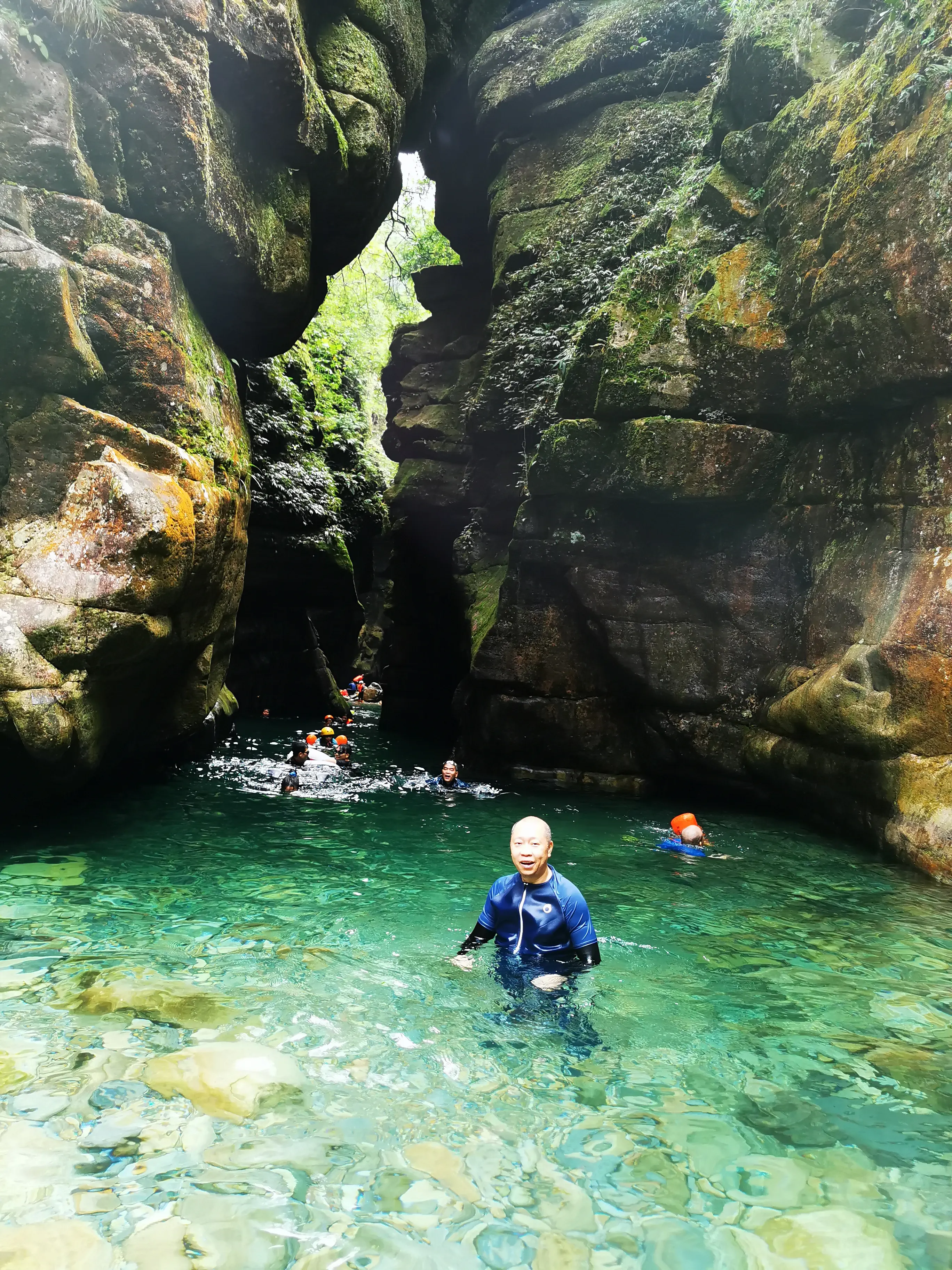 清凉的溯溪看过来浙西玉龙溪溯溪