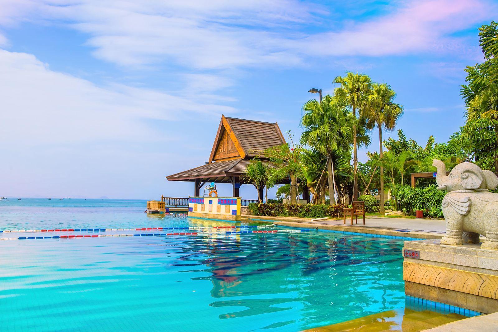 惠州·巽寮国际滨海旅游度假区海滨温泉由于靠近大海,泉水是来自深海