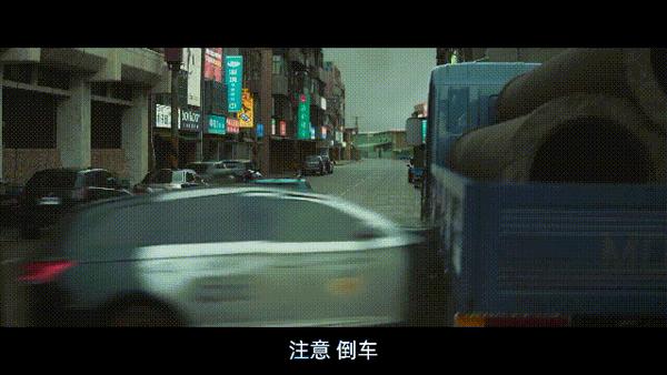 《关于我和鬼变成家人的那件事》豆瓣8.2,直男和同志冥婚?这部恐怖片也太搞笑了!