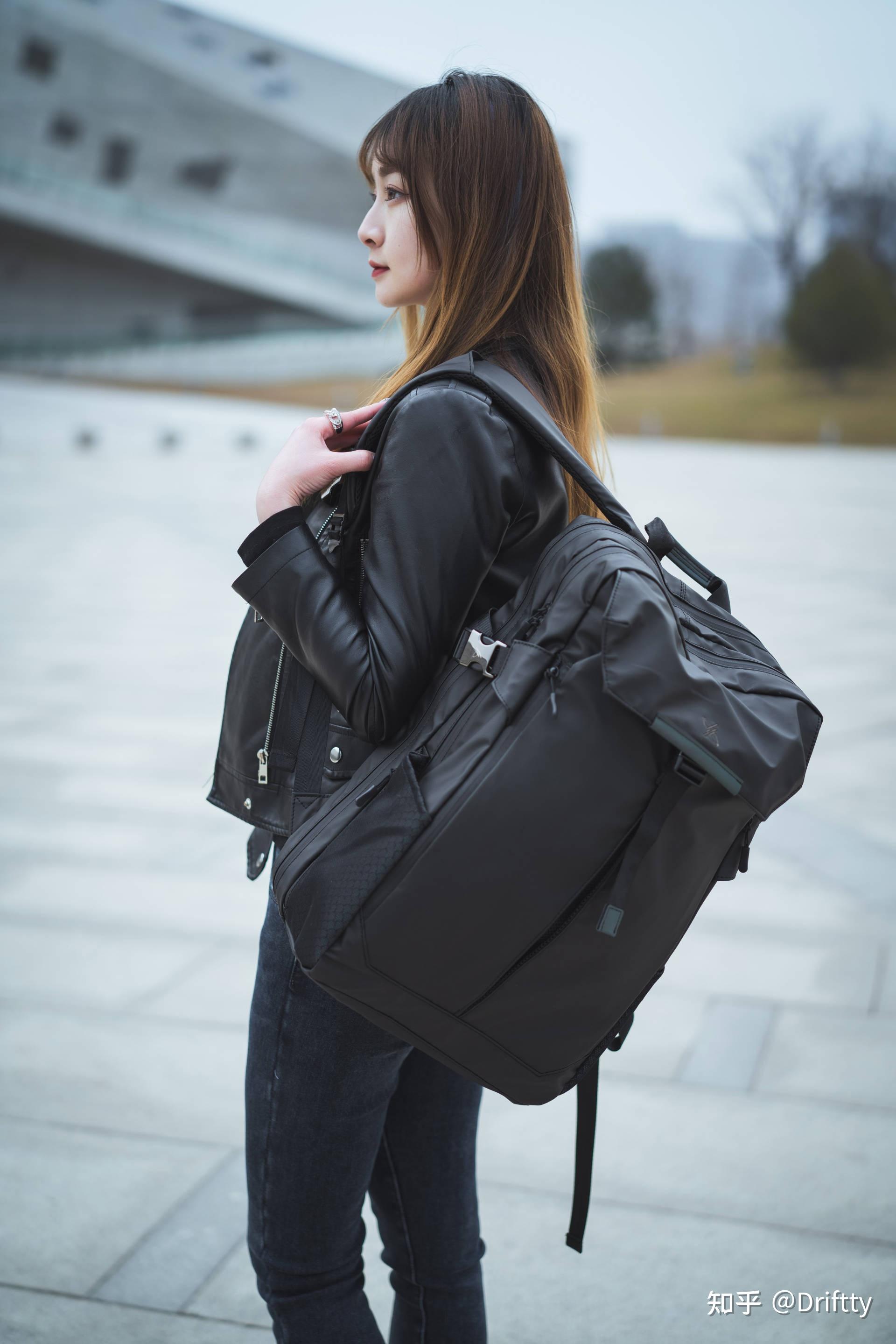 旅行通勤全兼顾 | 光影行星宙斯功能型双肩包 | 体验评测 - 知乎