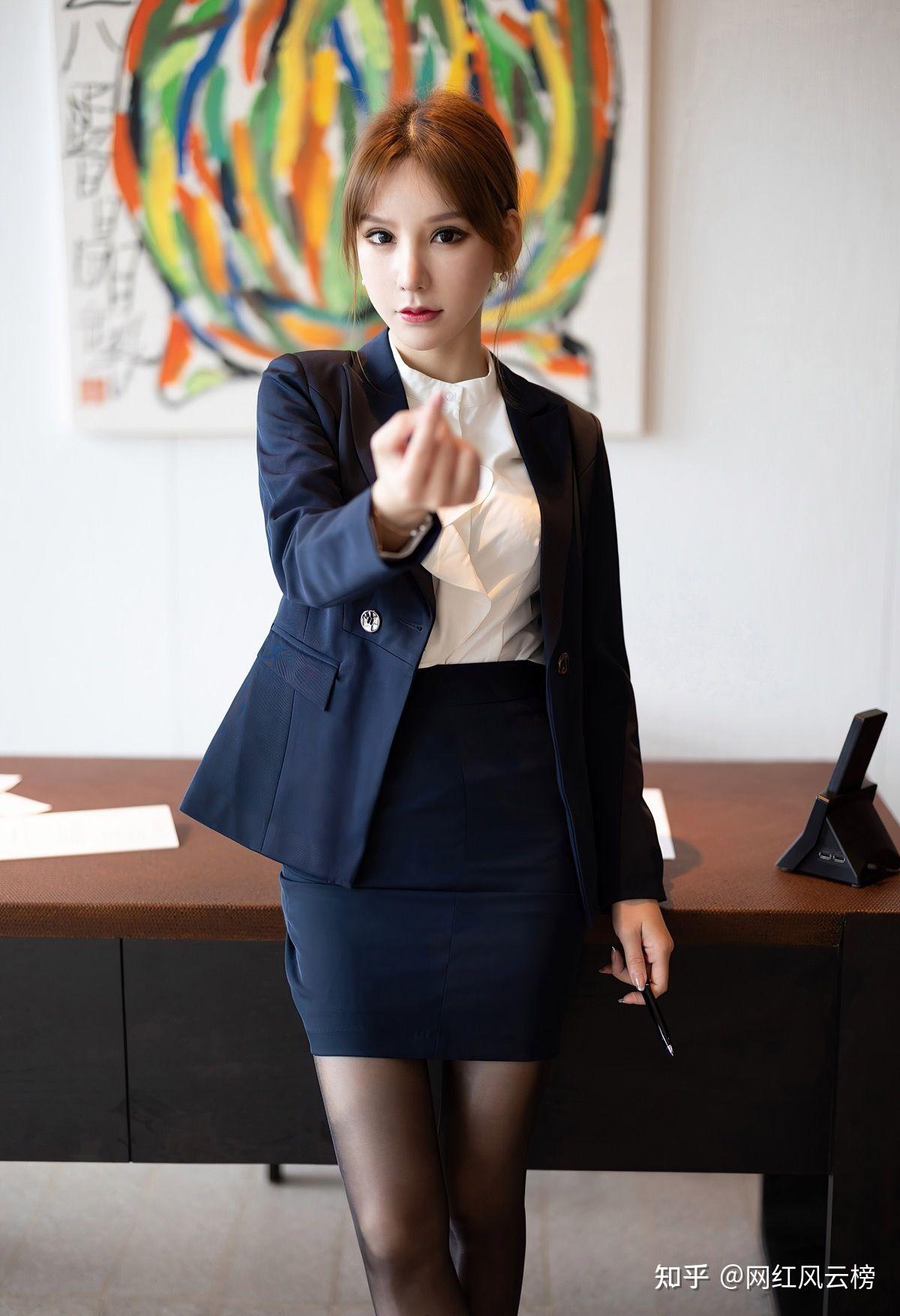 女神周于希性感写真剧情销魂满足你对女老板的幻想