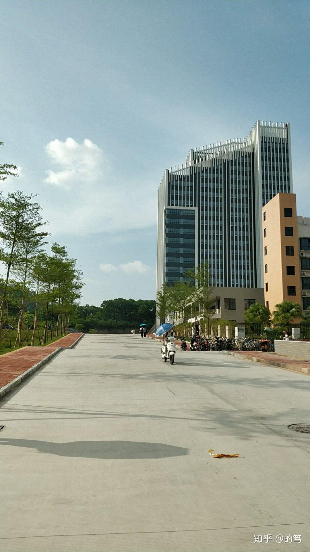 惠州学院的图书馆或教室环境如何?是否适合上自习? - 知乎