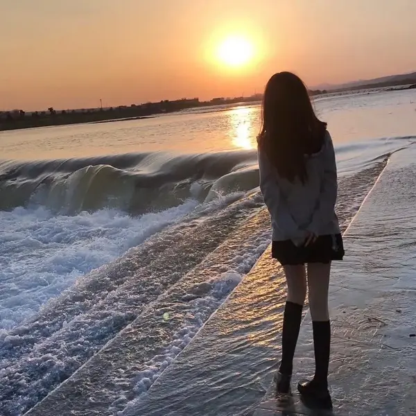 女生头像ins高级质感小众(共16张)