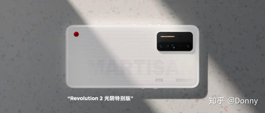 6999元买坚果手机送平板送电脑是便宜还是贵