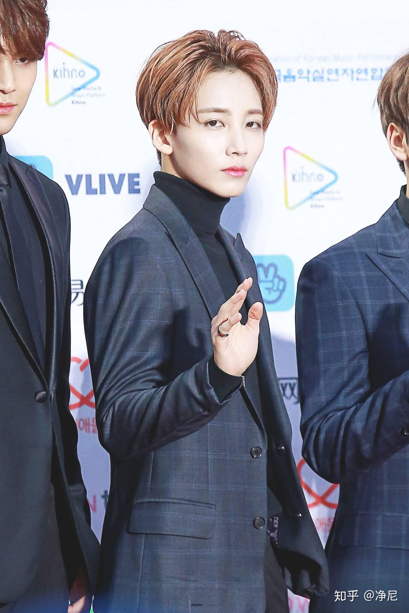 大家到底觉得seventeen的尹净汉好看还是nuest的崔珉起好看呢?