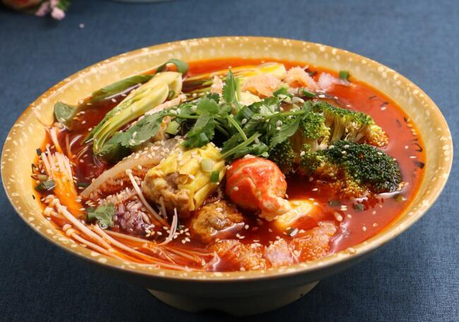 开店可用的麻辣烫商业版配方底汤熬制香料调配流程都详细讲解