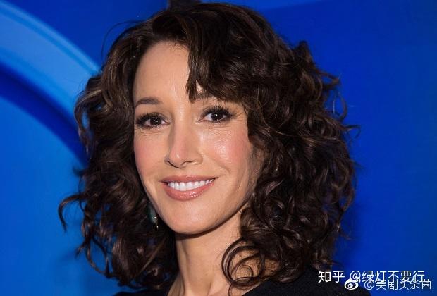 jenniferbeals确认加盟dc新剧沼泽怪物