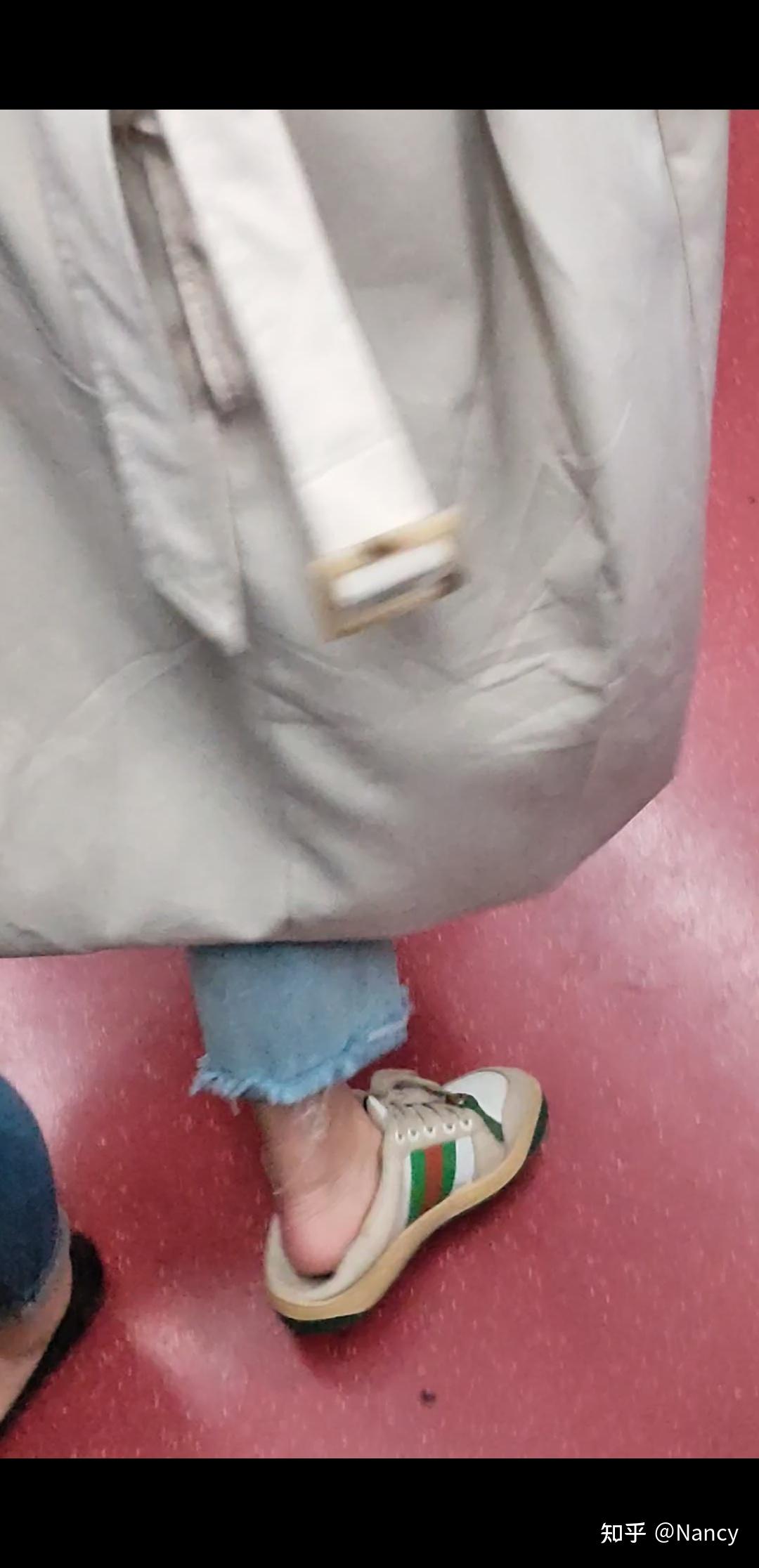 如何看待穿鞋踩后鞋跟的人? - 知乎