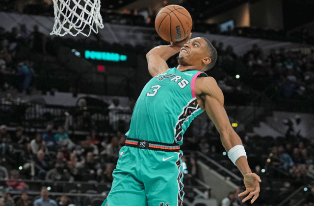 赛季球员简单总结凯尔登约翰逊