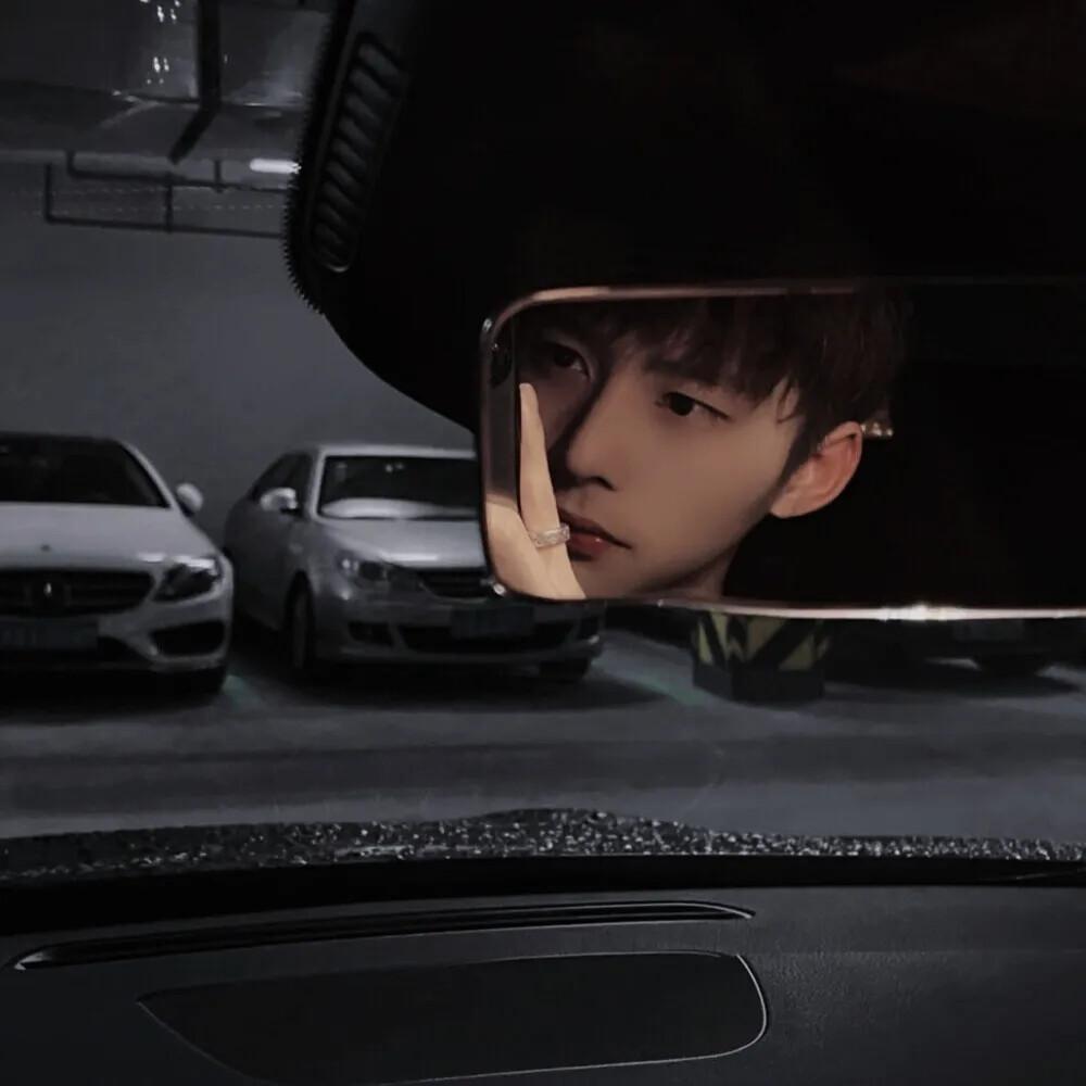 有没有很惊艳的男生头像? - 知乎