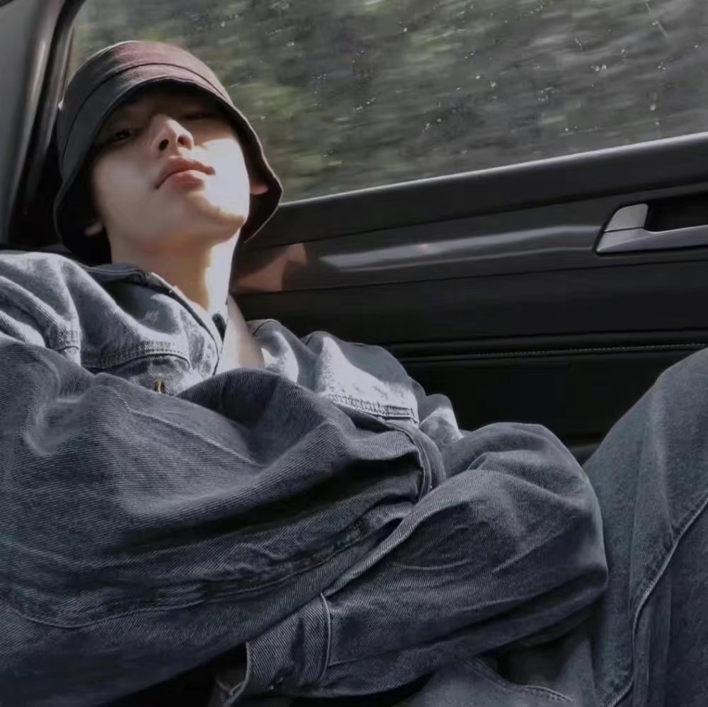 有啥好看的微信头像男 正经点的?