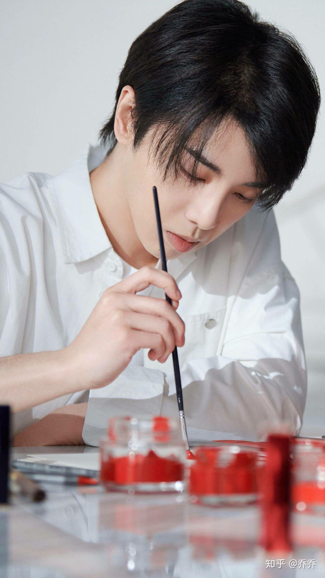 华晨宇为什么被说的那么过分? - 知乎