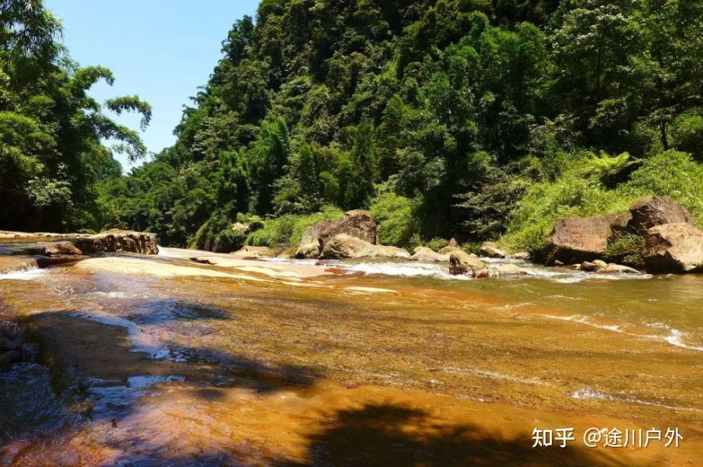 高铁1.5h跑拢!四川这座千年江城,美食美景无数!终于藏不住了!