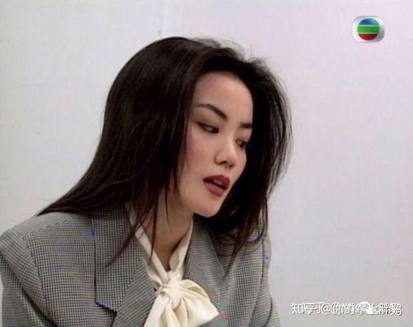 为什么微博上很多人说王菲丑