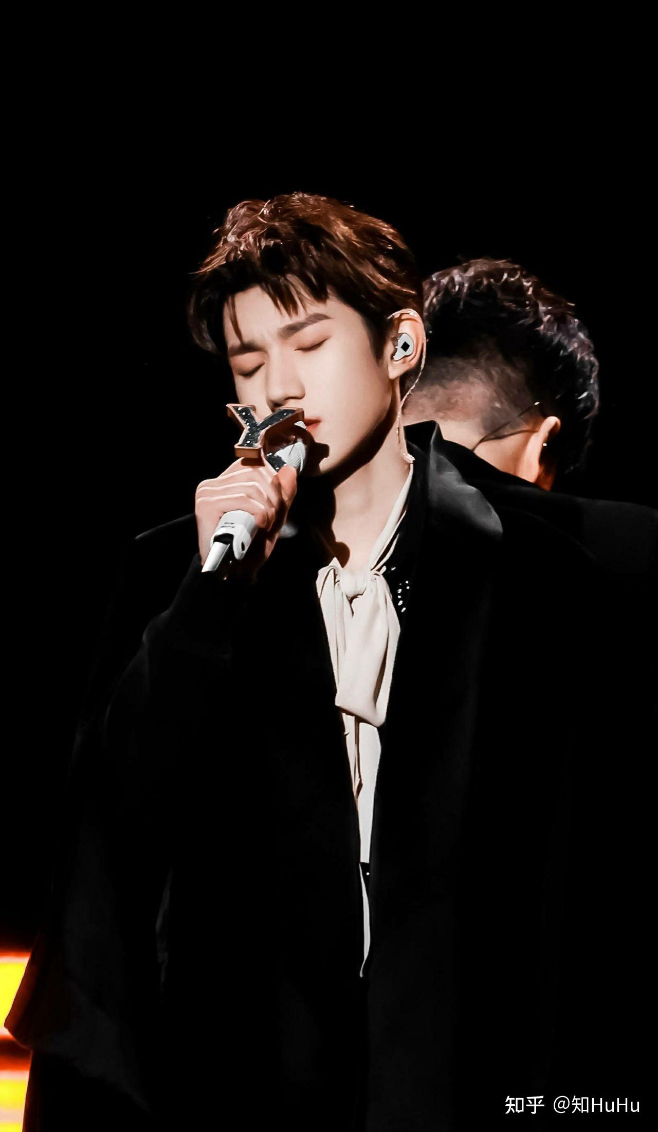 看了潮流合伙人之后觉得王源好温柔啊他还做过那些让你感到温柔的事情