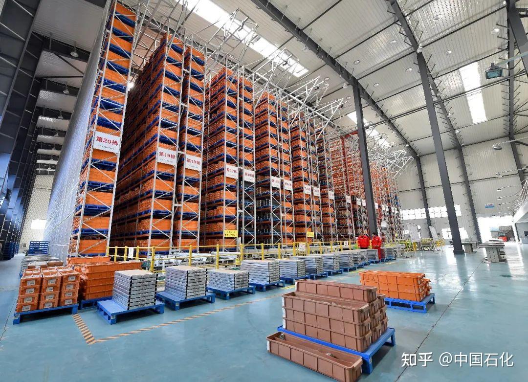 一座宝库在江汉油田岩心库存放着1958年以来油田勘探开发取得的地质实