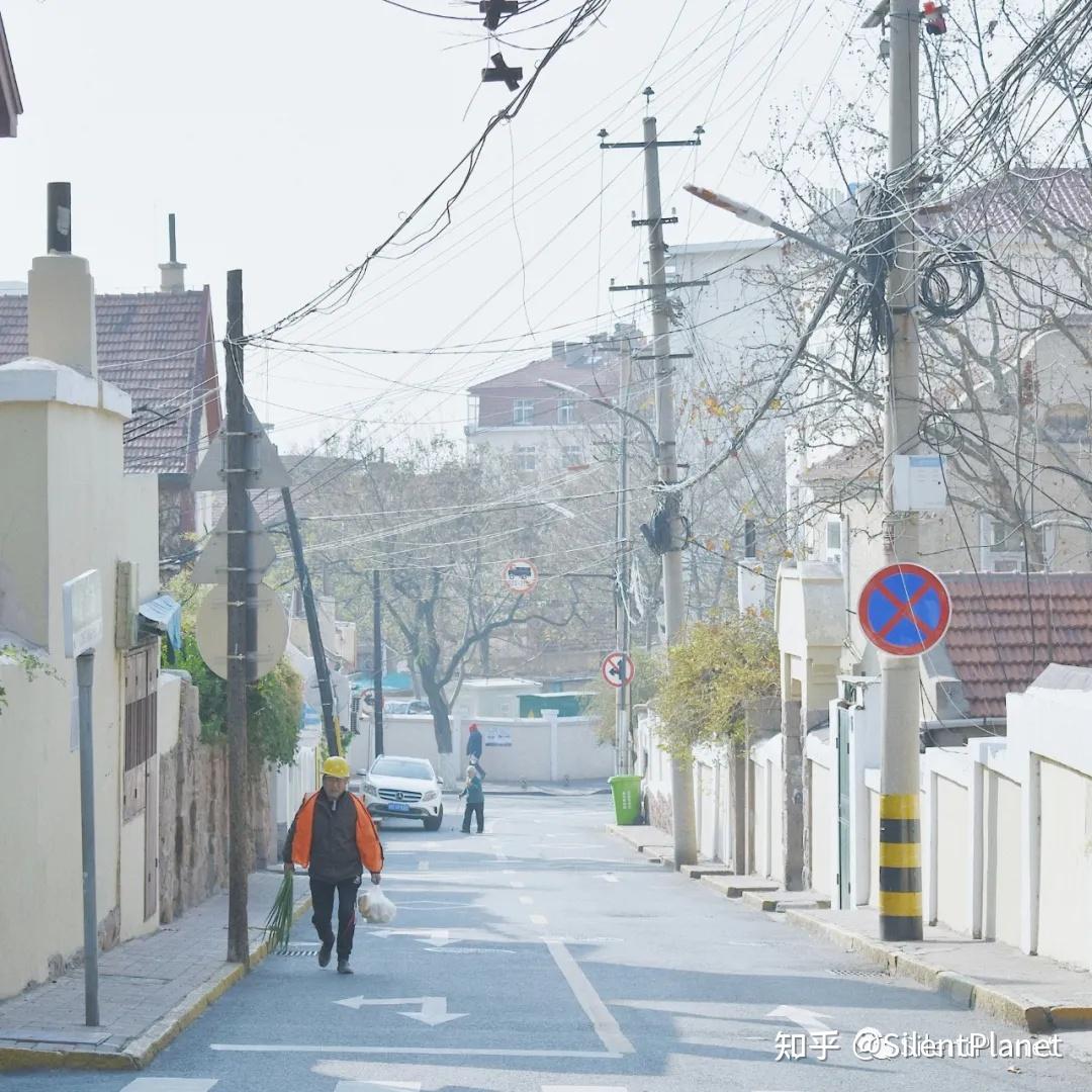 photo by isnoah青島,位於山東半島的東南部,因島上的綠樹成蔭而得名