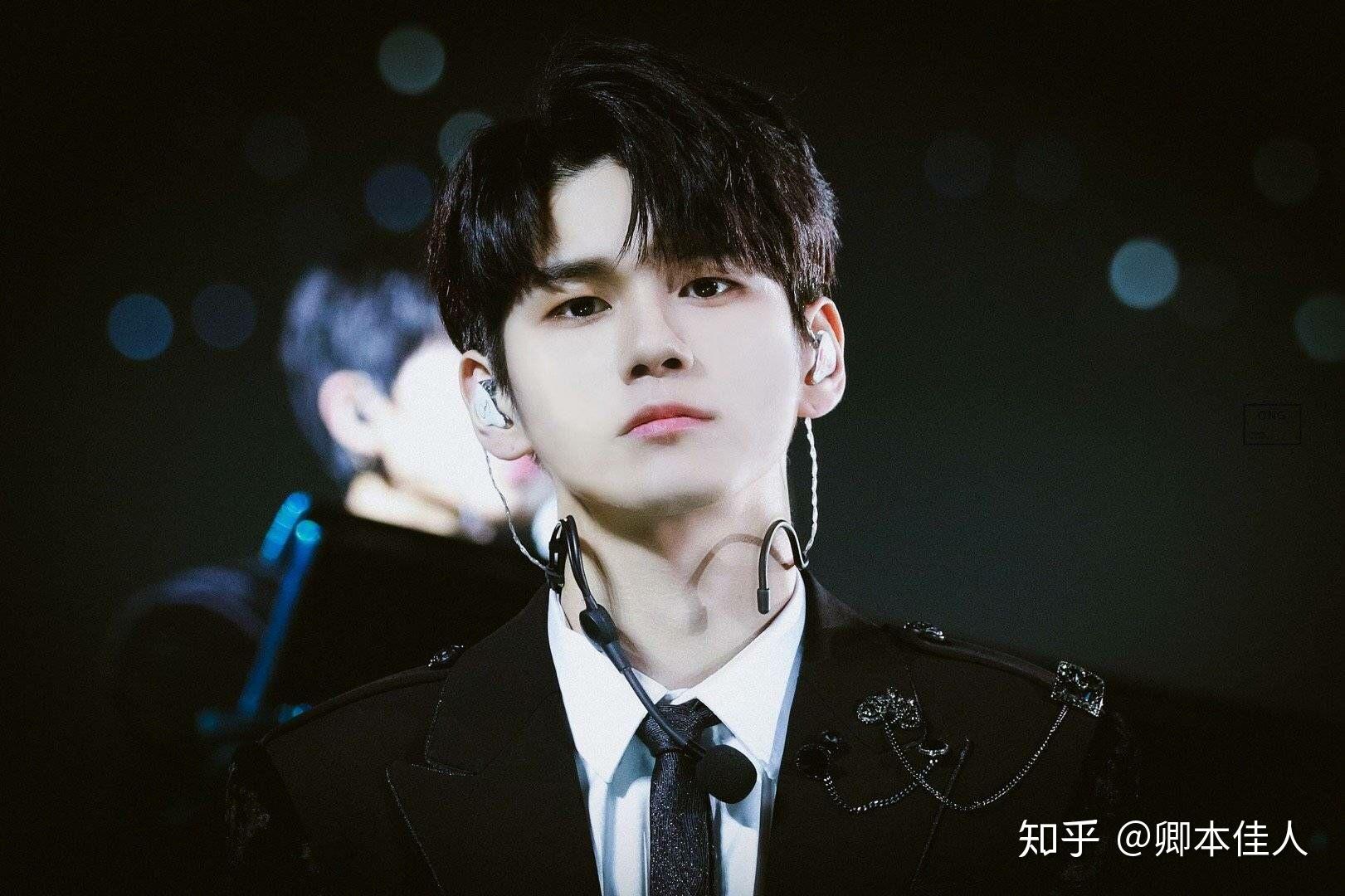 说说大家心里的韩团顶级神颜先说我的吴世勋lisa