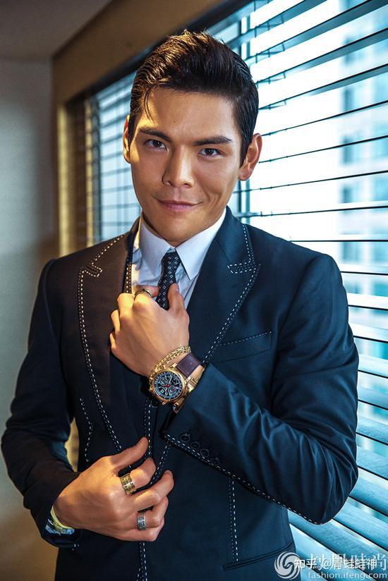 代表作品:电影《扑克王》,《苏乞儿》,《72家租客》.