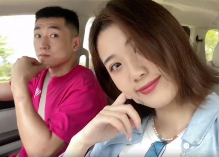 超甜的高诗岩女友晒游玩海南视频太快乐啦