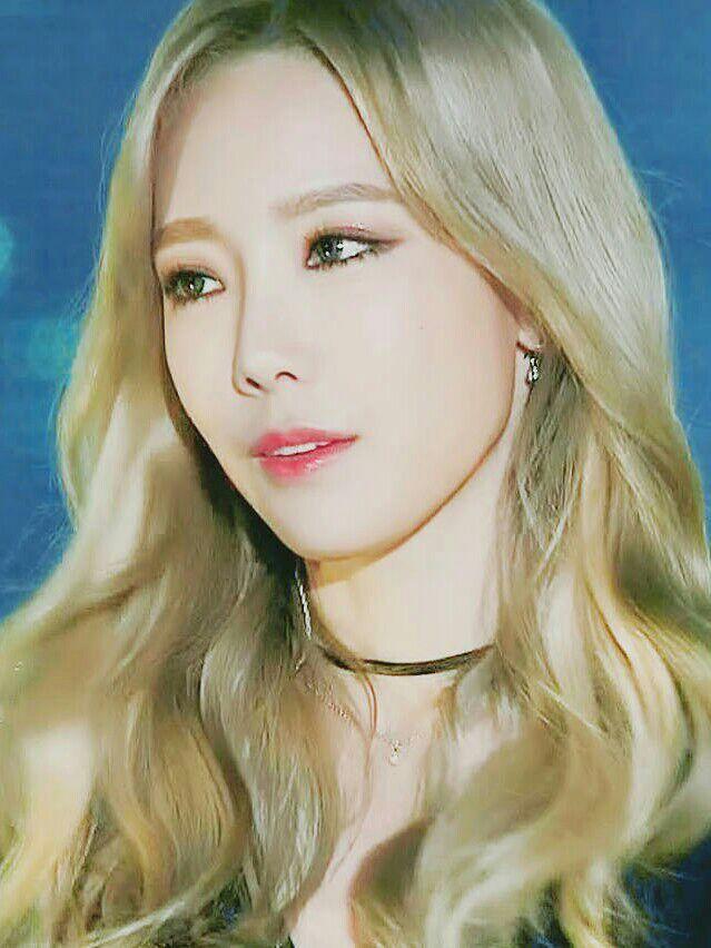 金泰妍金发时期的神图