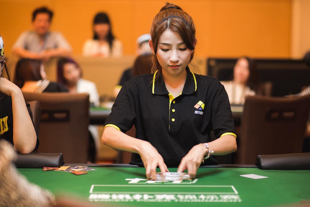 女朋友要去做荷官要不要让他去