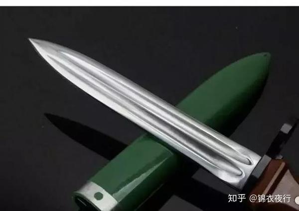 刀剑上的血槽真是用来放血的吗?为何汉剑和唐刀上都没有? - 知乎