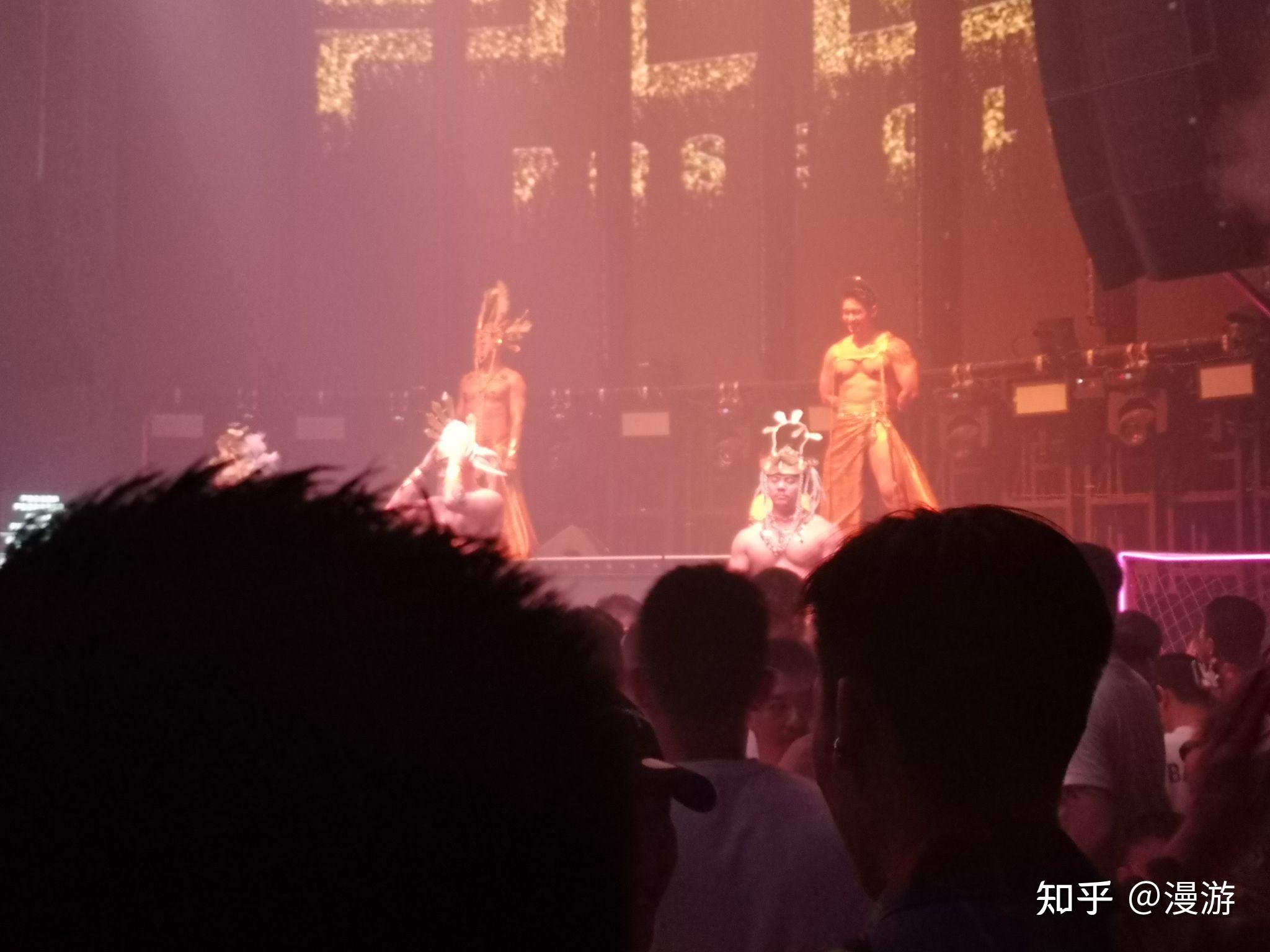 第一次去成都gay吧之pose club