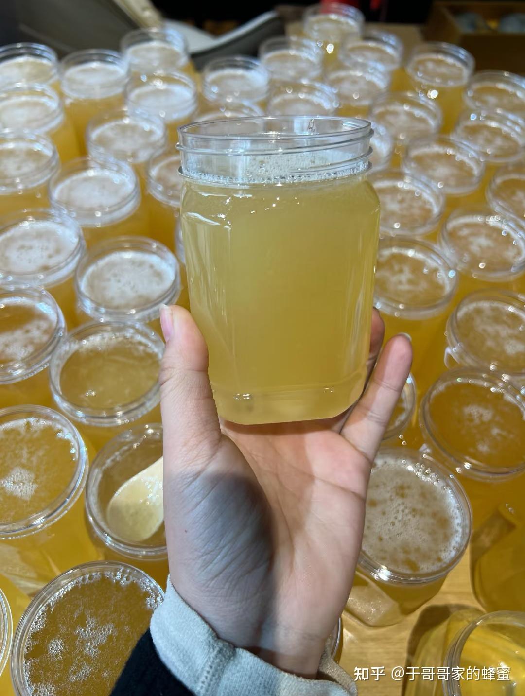 蜂蜜放了8年了还能喝不(蜂蜜放了五六年) 蜂蜜放了8年了还能喝不(蜂蜜放了五六年)