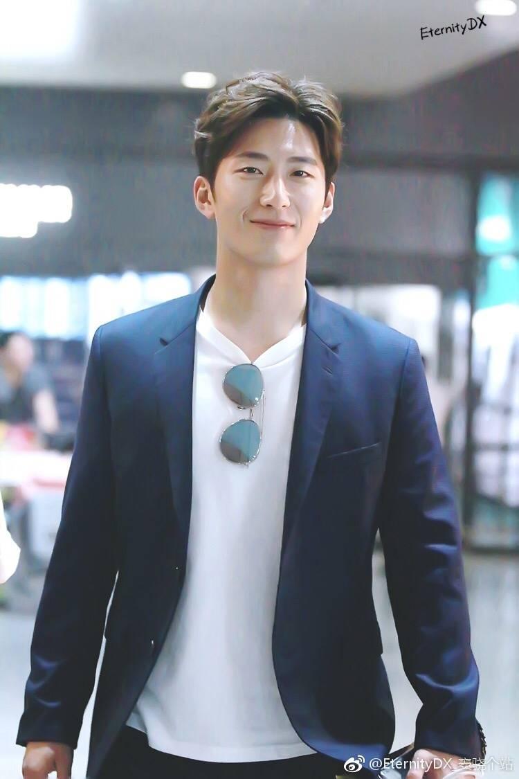 窦骁的美图或搞怪图有哪些?-窦骁帅照