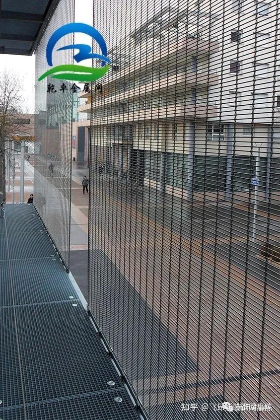 金属装饰编织网不锈钢幕墙屏风酒店铺餐厅隔断墙网屏风t隔断铁网格扁