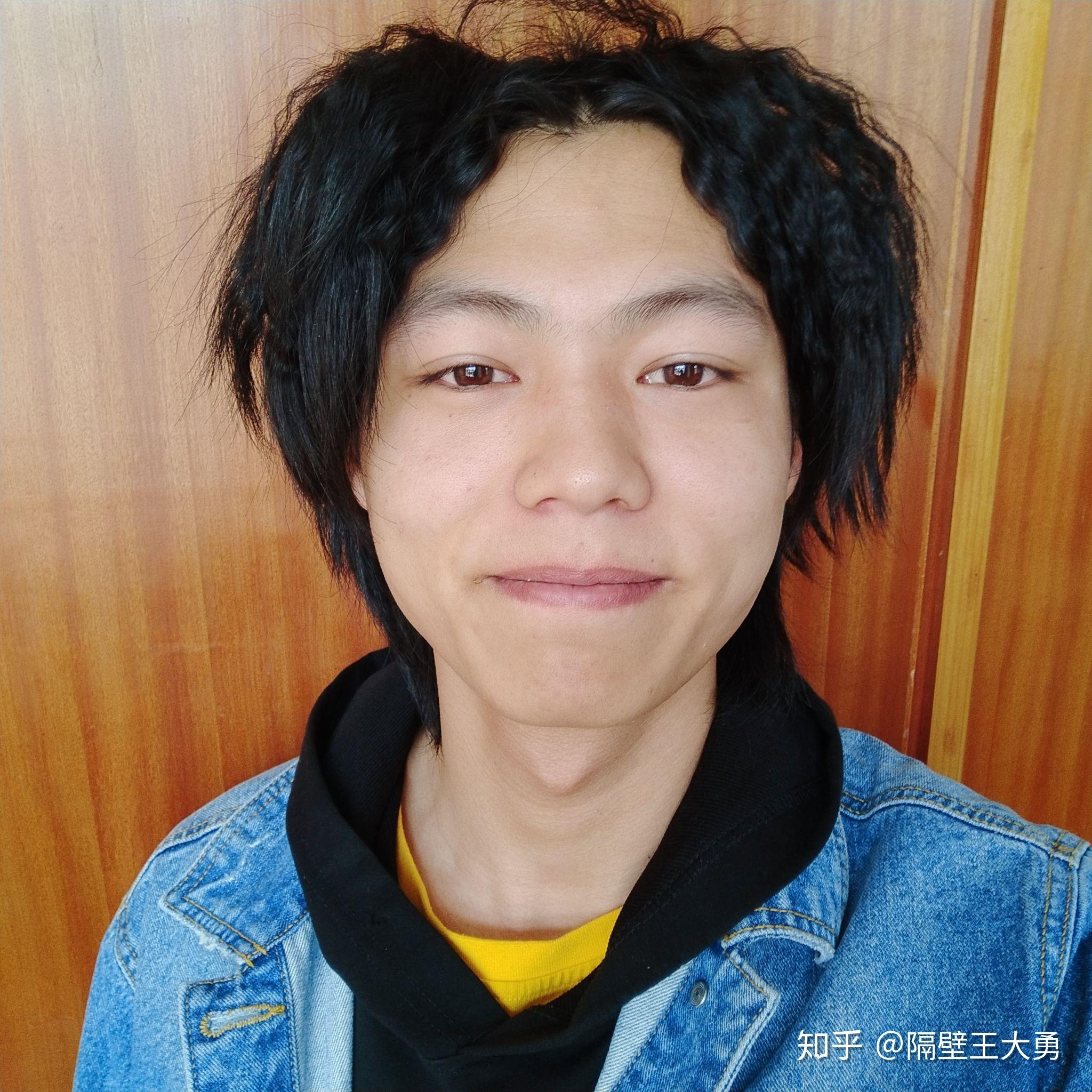 男生长得丑还留长发是什么体验