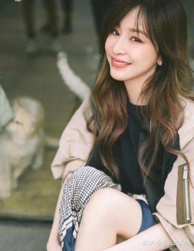 当红女歌手王心凌发写真大秀美腿肤白貌美太性感妩媚