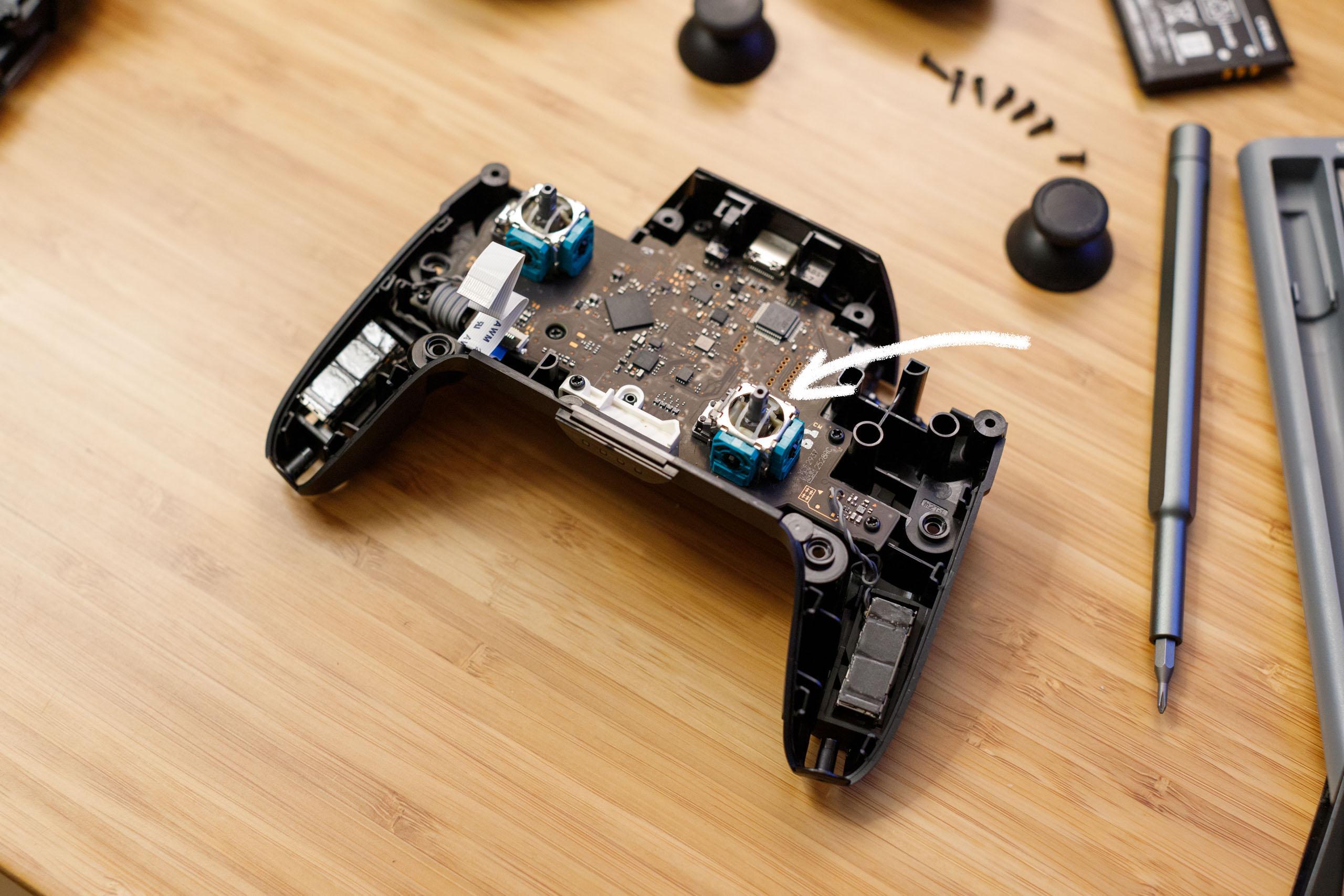 任天堂switchpro手柄摇杆漂移按键失灵修复教程