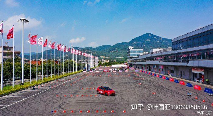 厦门红珊试驾场地厦门国际赛车场厦门越野场地厦门功能最齐全的汽车