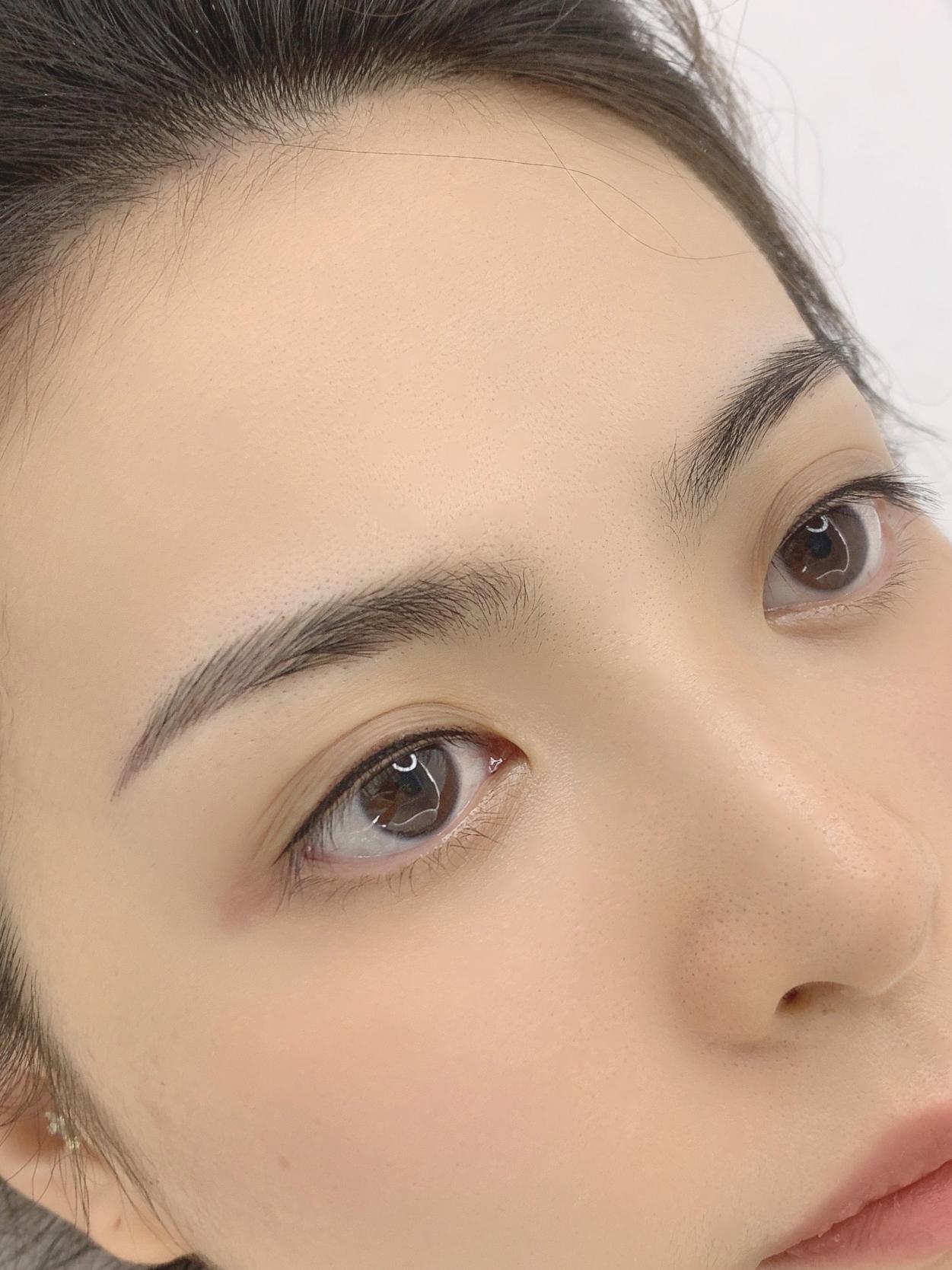 求专业人士看看,纹了个眉毛,是不是纹毁了?