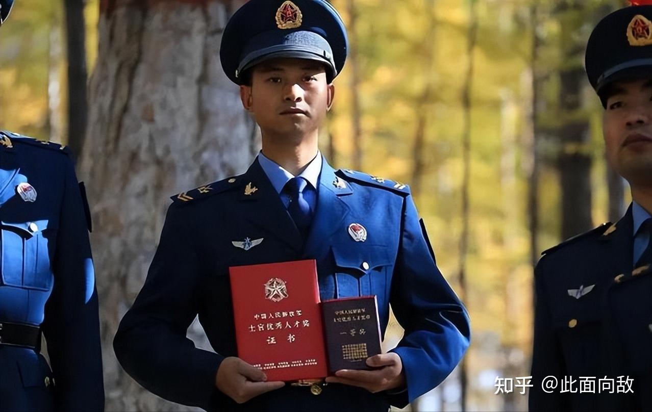 当8年中士晋升12年二级上士的情况.