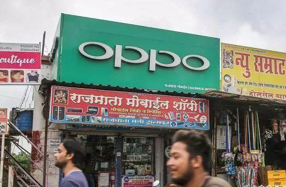 苹果发布会直营店 v2-e2a905a0aafd29d9a984026bc03ff45c_r.jpg