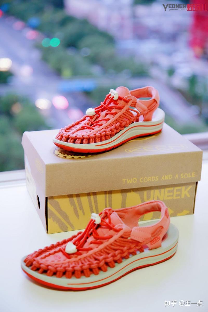 回头率100妹纸的第一双时尚运动凉鞋keenuneek潮款凉鞋评测