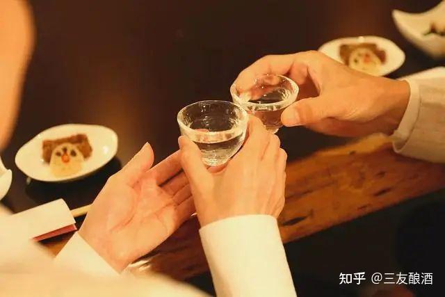 迟到了为什么要“自罚三杯”? - 知乎