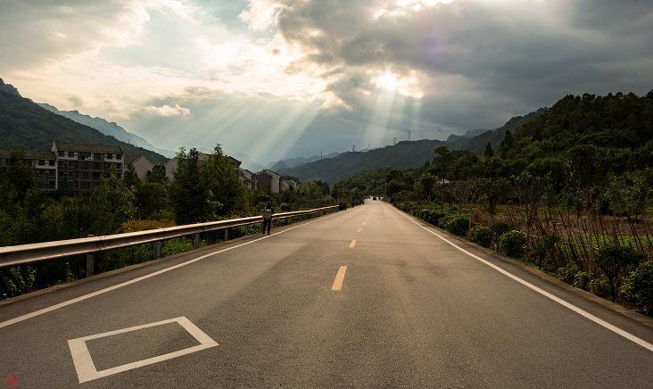 我家門口那條路四川邛崍的鄉念