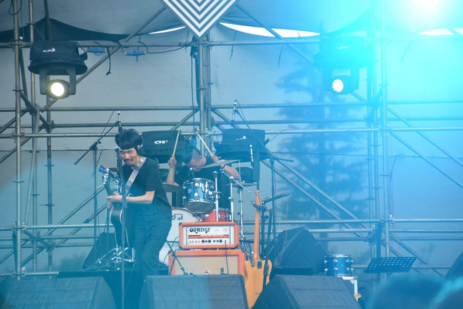 如何评价废墟乐队? - 知乎